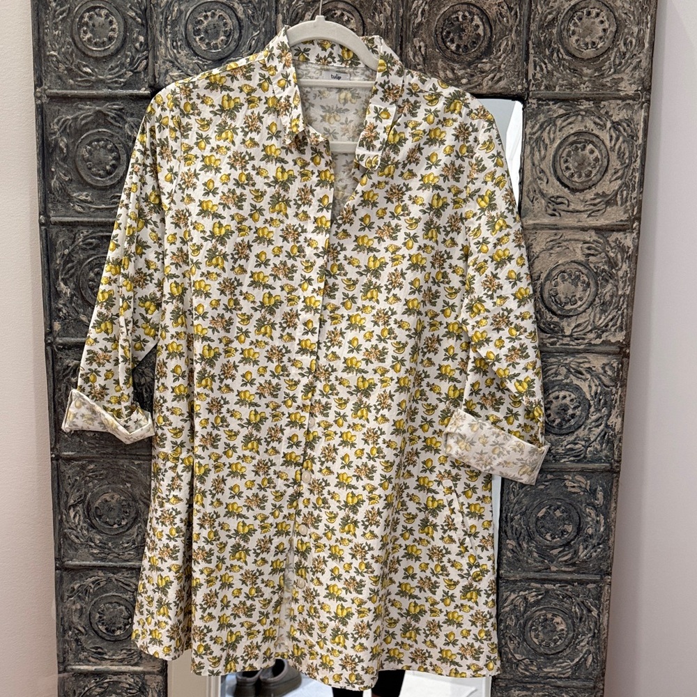 White Button-Up Tunic with Yellow Floral Print